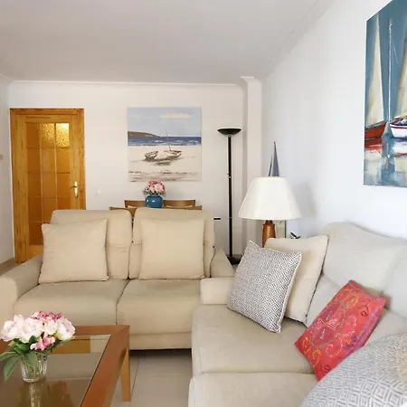 Apartment At042 Els Pins, Primera Linea De La Playa, Con Piscina Torredembarra